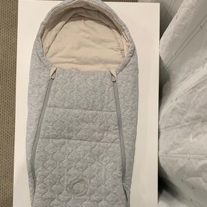 Bugabo Stoller insert with swaddle